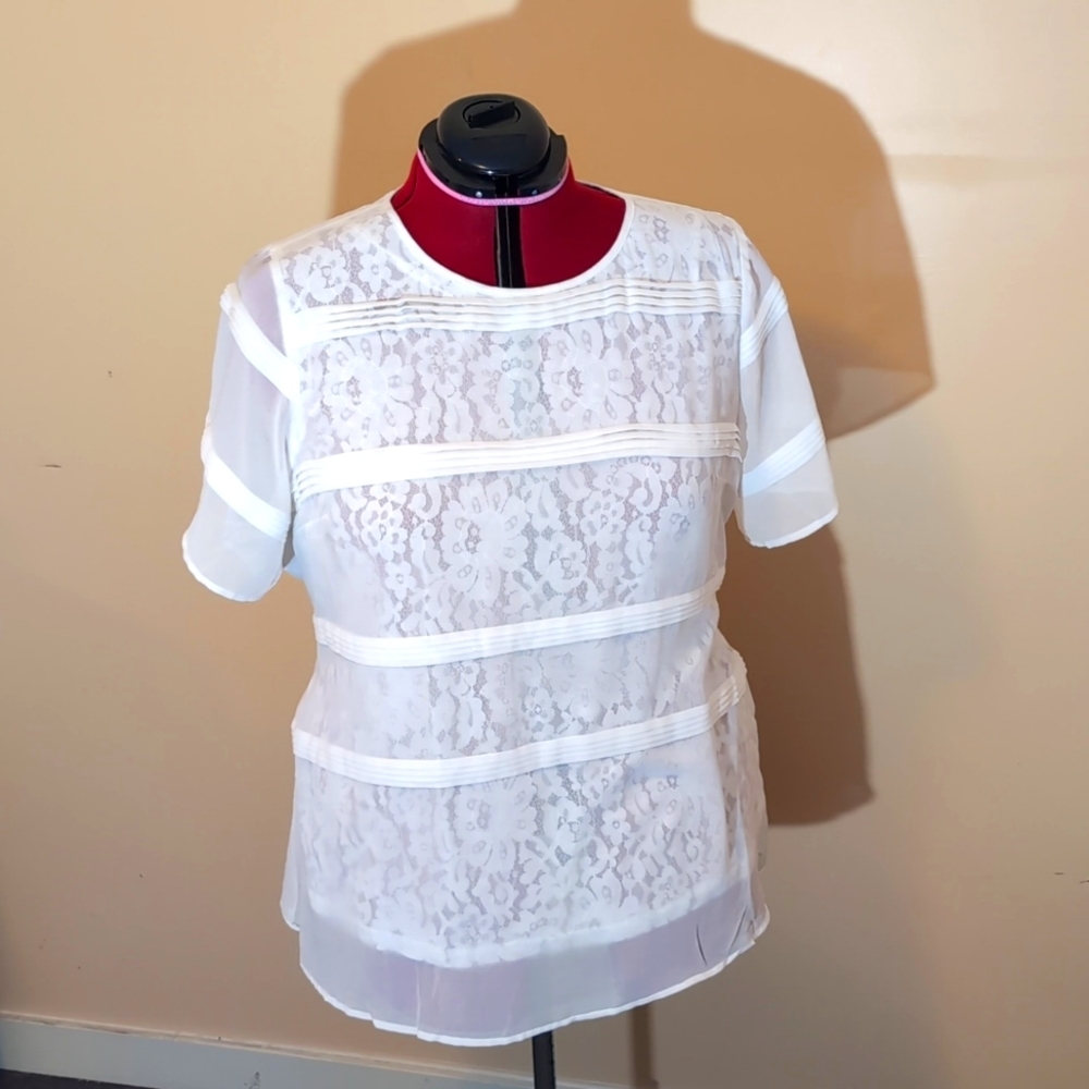 City Chic| White Lace Short Sleeve Blouse With Sheer Chiffon Like Overlay